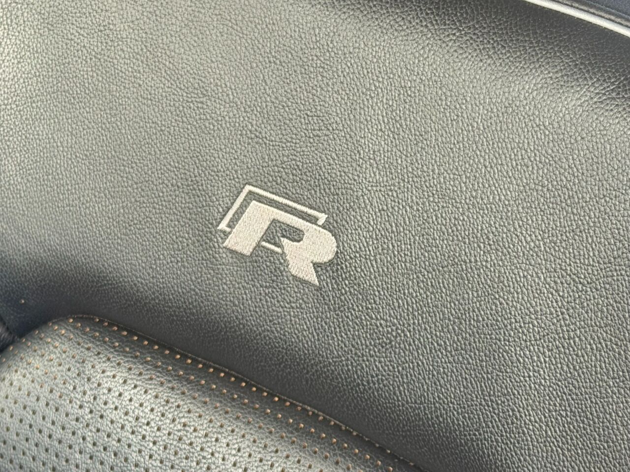 2018 Volkswagen Golf R 2.0T Manual w/DCC/Nav Jacksonville FL