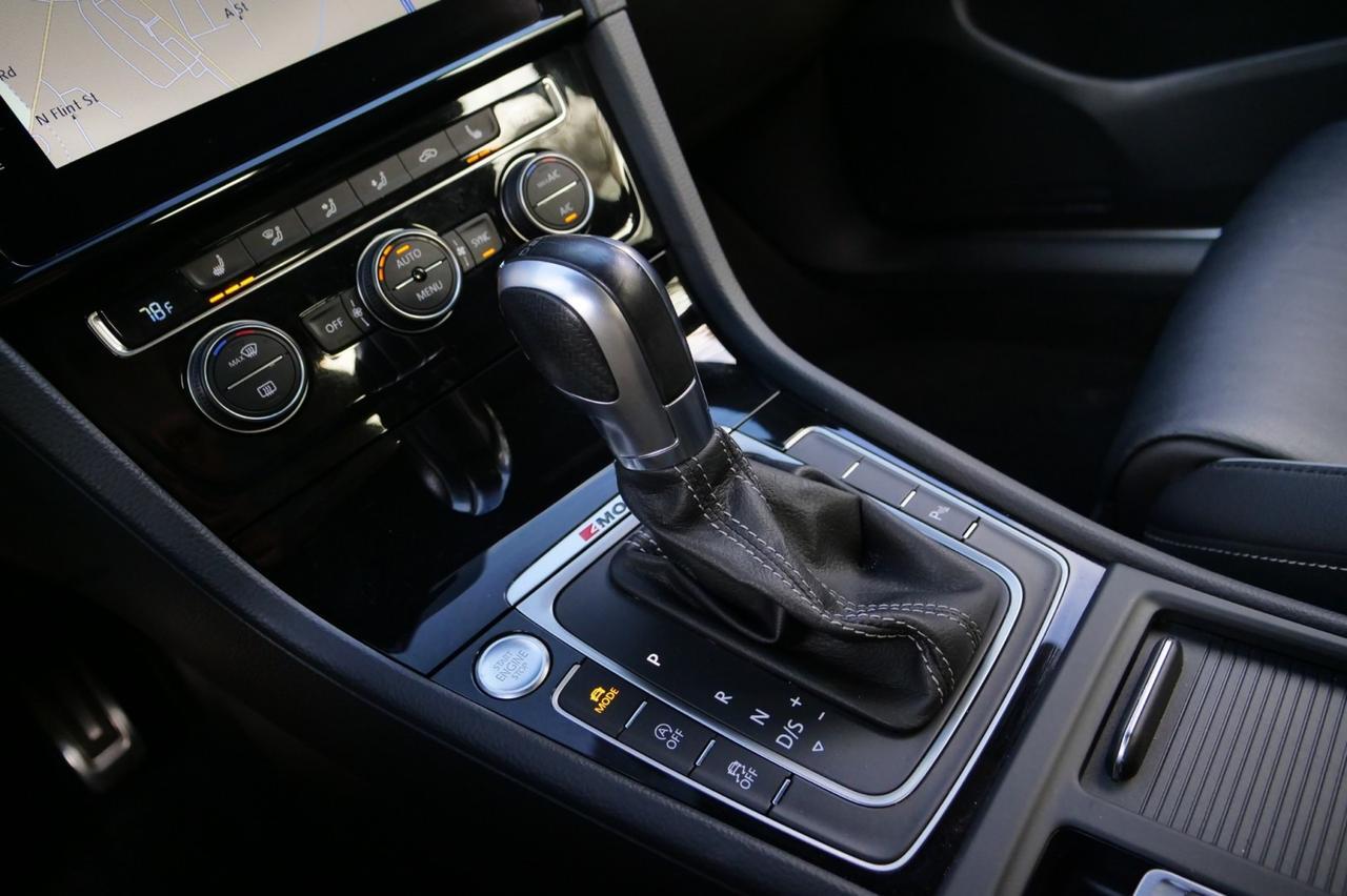 2018 Volkswagen Golf R AWD / Heated Front Seats / Fender Premium Audio / NAV! Lincolnton NC