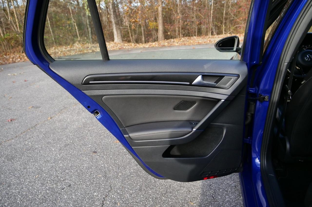 2018 Volkswagen Golf R AWD / Heated Front Seats / Fender Premium Audio / NAV! Lincolnton NC