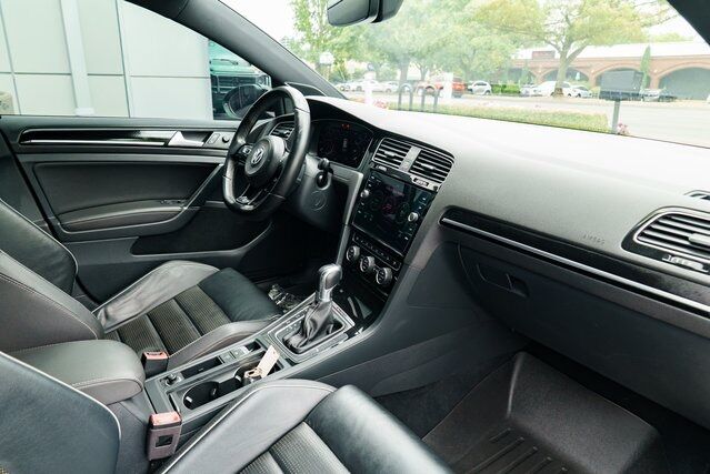 2018 Volkswagen Golf R DCC &amp; Navigation 4Motion Beaverton OR