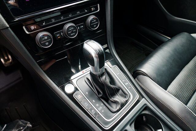 2018 Volkswagen Golf R DCC &amp; Navigation 4Motion Beaverton OR