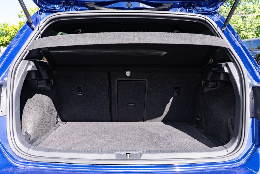 2018 Volkswagen Golf R DCC &amp; Navigation 4Motion Beaverton OR