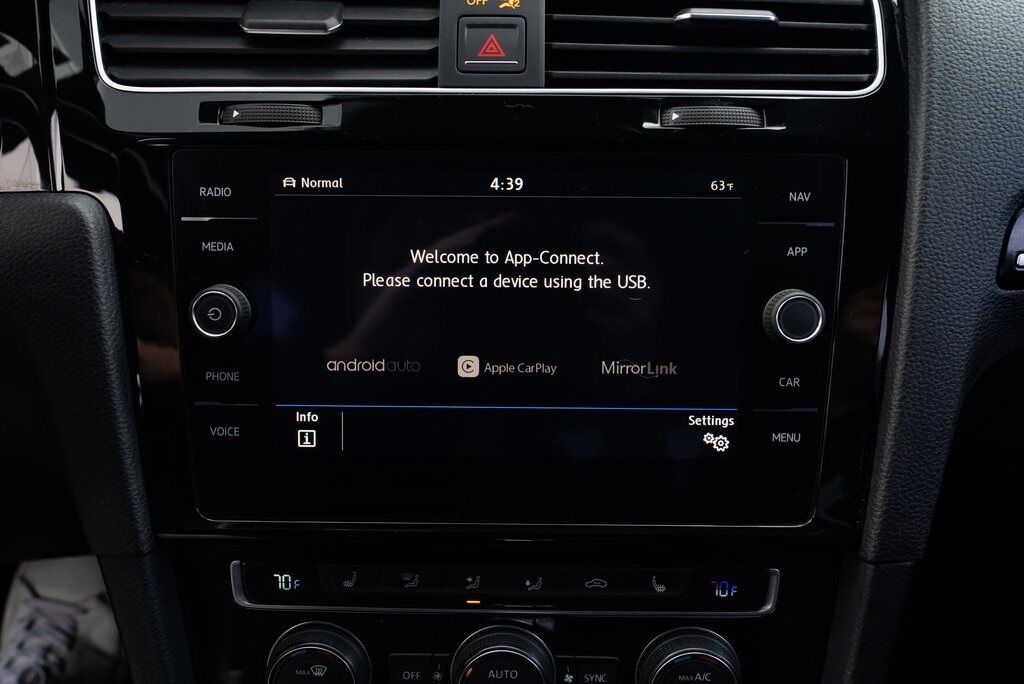 2018 Volkswagen Golf R DCC &amp; Navigation 4Motion Beaverton OR