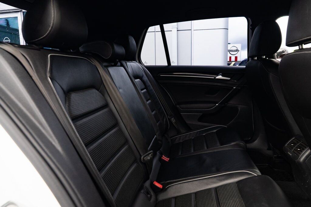 2018 Volkswagen Golf R DCC &amp; Navigation 4Motion Beaverton OR