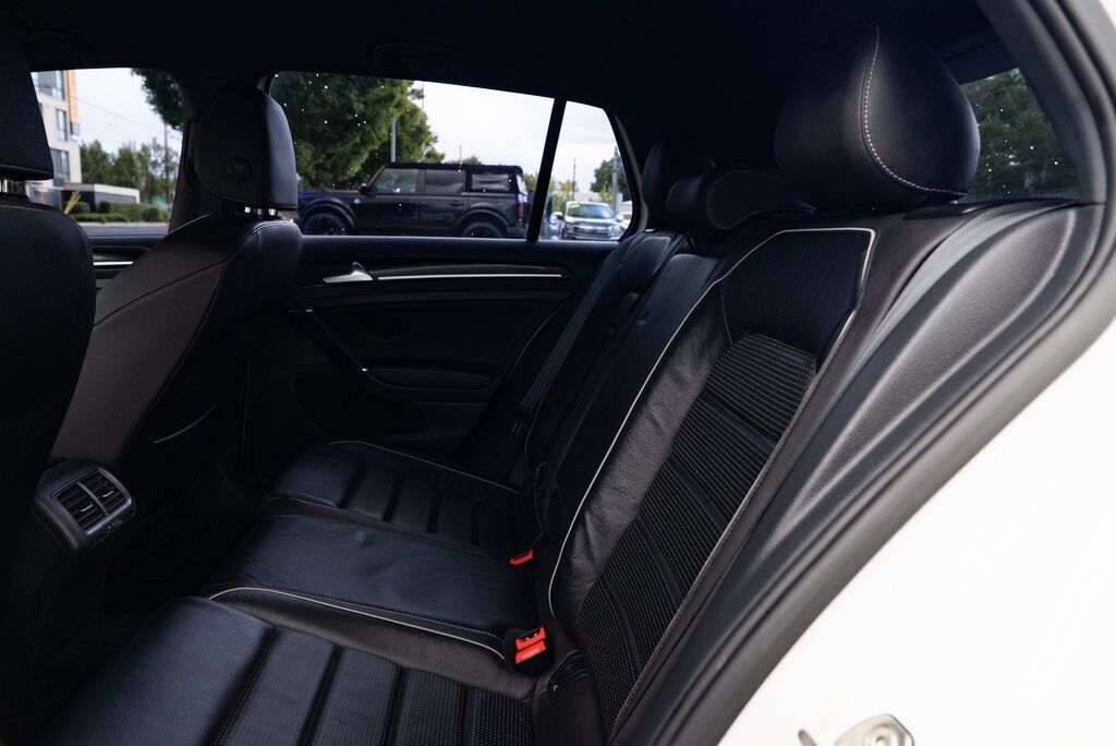 2018 Volkswagen Golf R DCC &amp; Navigation 4Motion Beaverton OR