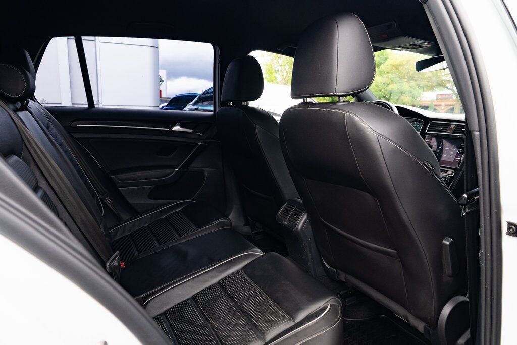 2018 Volkswagen Golf R DCC &amp; Navigation 4Motion Beaverton OR