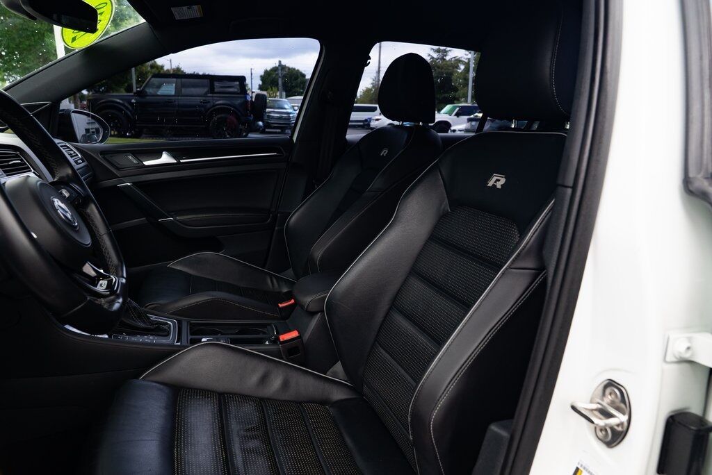 2018 Volkswagen Golf R DCC &amp; Navigation 4Motion Beaverton OR