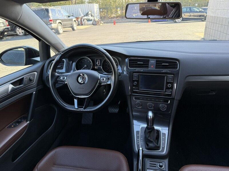 2018 Volkswagen Golf SportWagen S Willow Grove PA