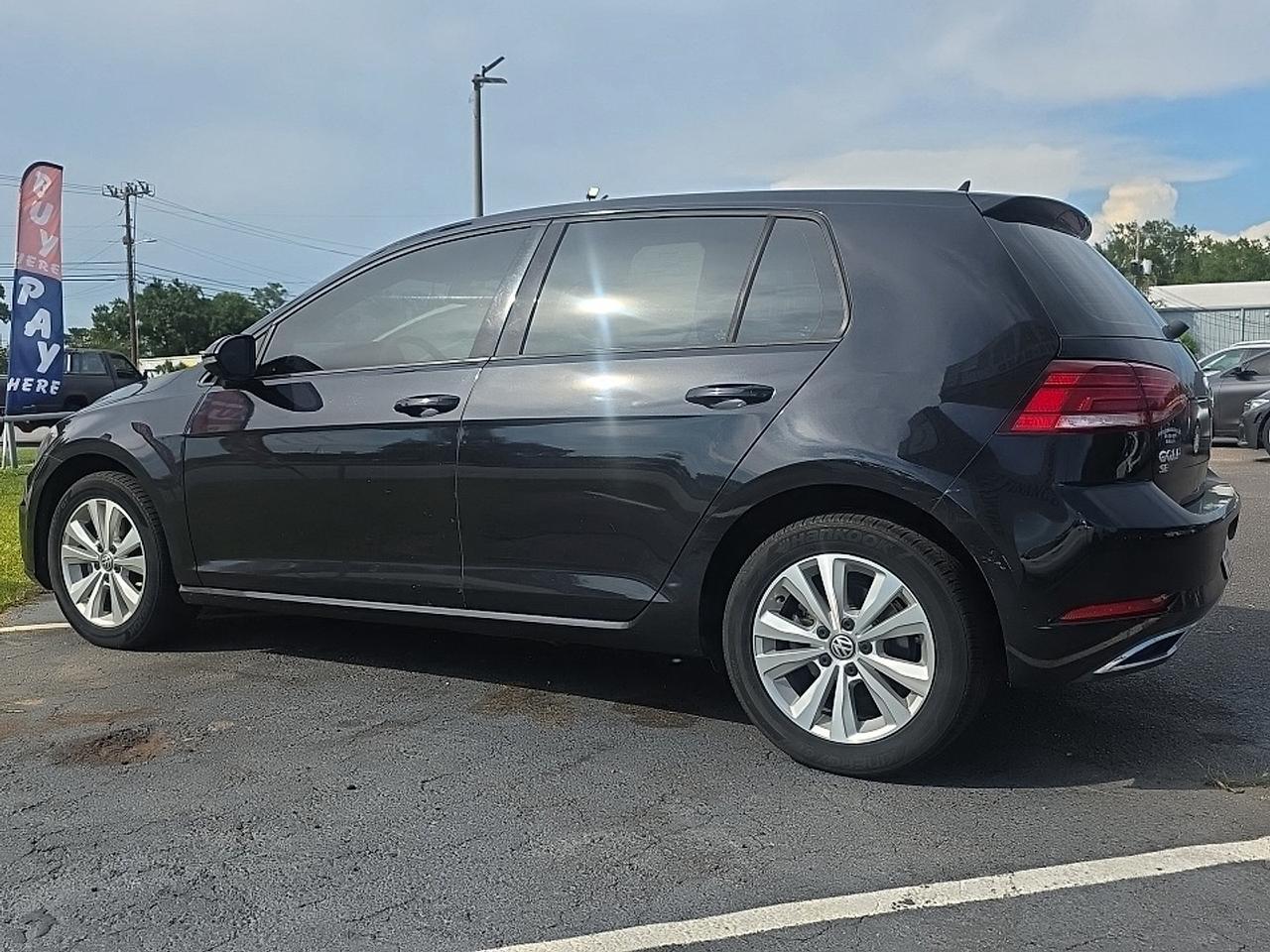 2018 Volkswagen Golf TSI S | TSI SE