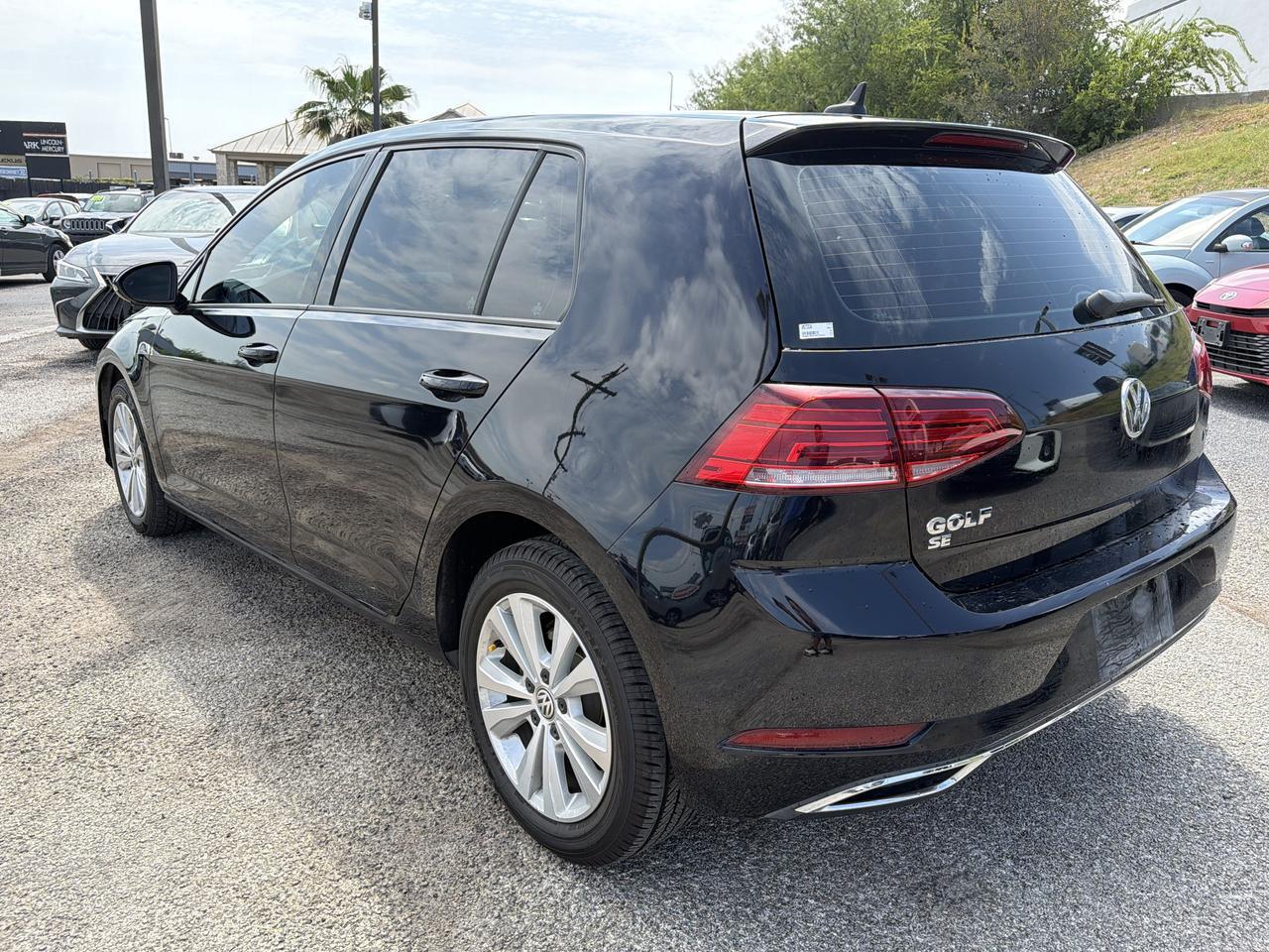 2018 Volkswagen Golf TSI SE 4-Door