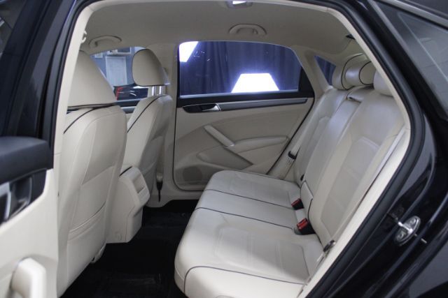 2018 Volkswagen Passat 2.0T R-Line Chantilly VA