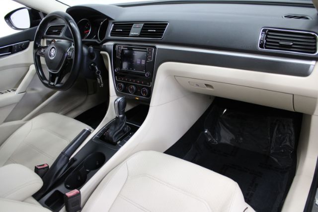 2018 Volkswagen Passat 2.0T R-Line Chantilly VA