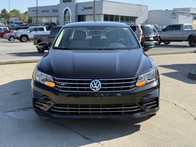 2018 Volkswagen Passat 2.0T R-Line Crestwood KY