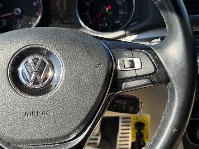 2018 Volkswagen Passat 2.0T R-Line Crestwood KY