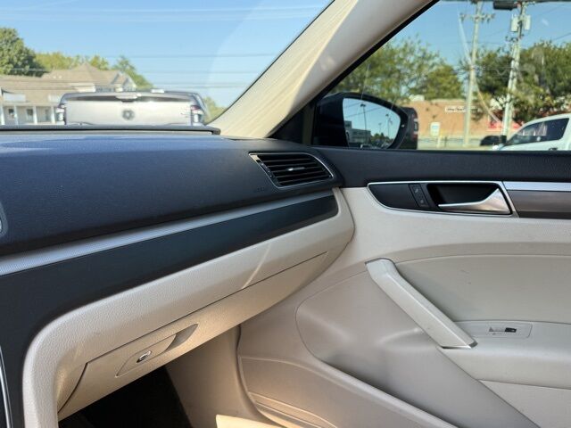 2018 Volkswagen Passat 2.0T R-Line Crestwood KY