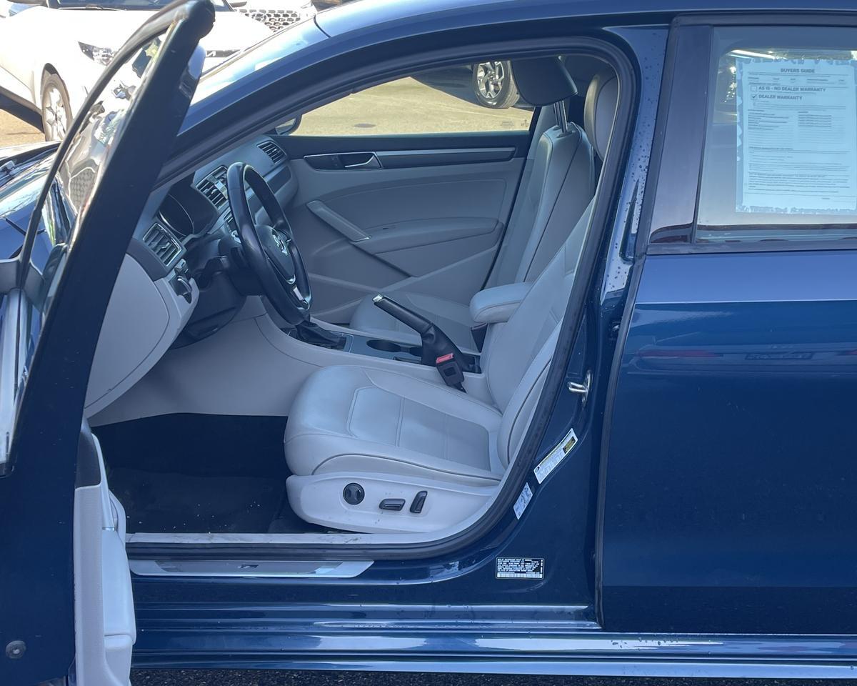 2018 Volkswagen Passat 2.0T R-Line Sedan 4D Port Orchard WA