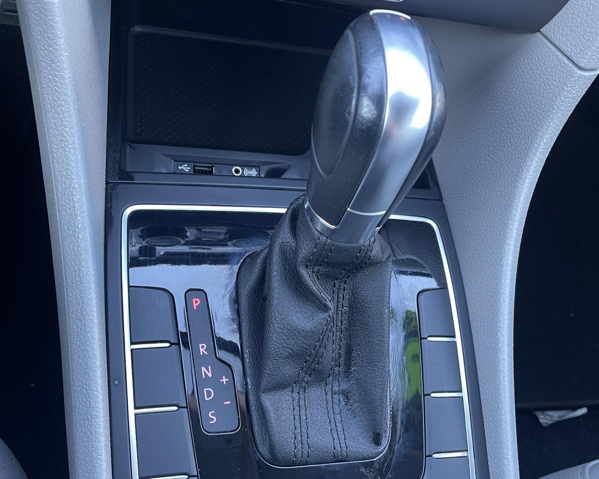 2018 Volkswagen Passat 2.0T R-Line Sedan 4D Port Orchard WA