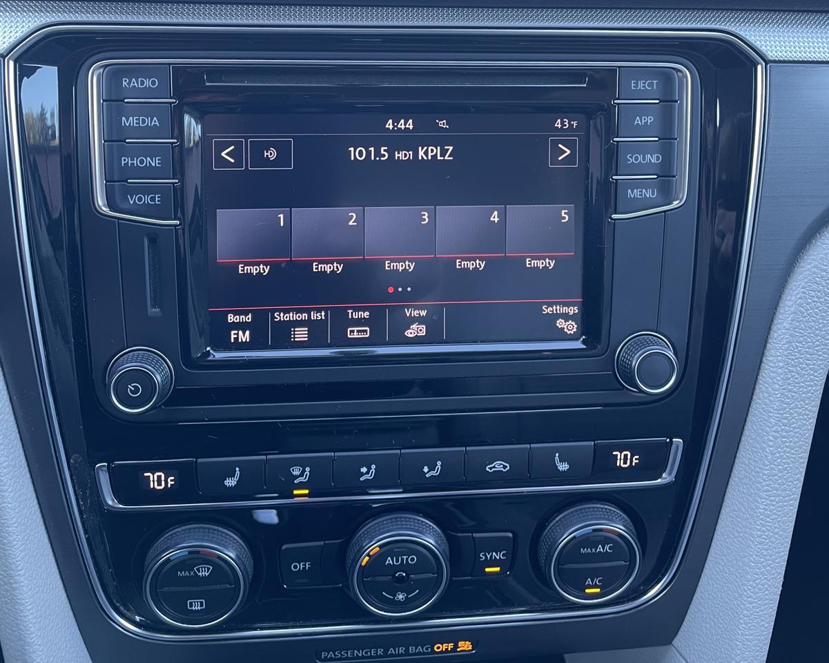 2018 Volkswagen Passat 2.0T R-Line Sedan 4D Port Orchard WA