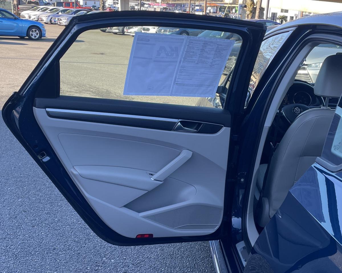 2018 Volkswagen Passat 2.0T R-Line Sedan 4D Port Orchard WA