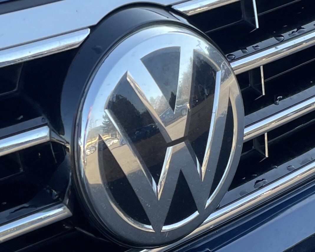 2018 Volkswagen Passat 2.0T R-Line Sedan 4D Port Orchard WA