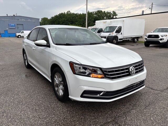 2018 Volkswagen Passat 2.0T S