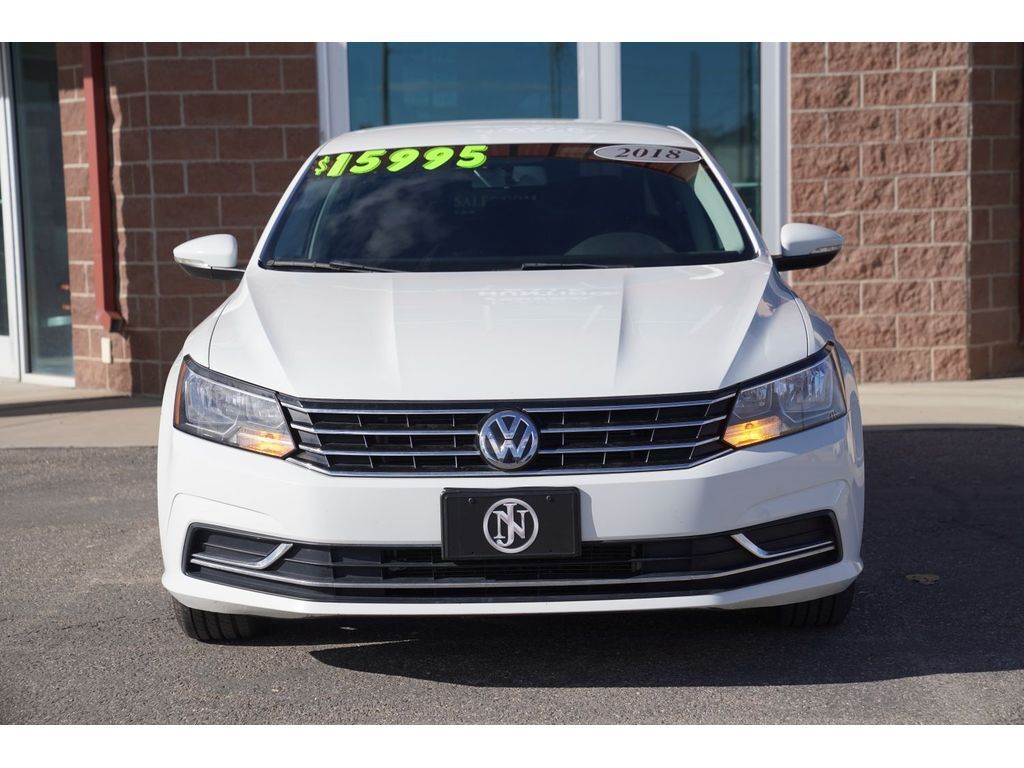 2018 Volkswagen Passat 2.0T S photo 2