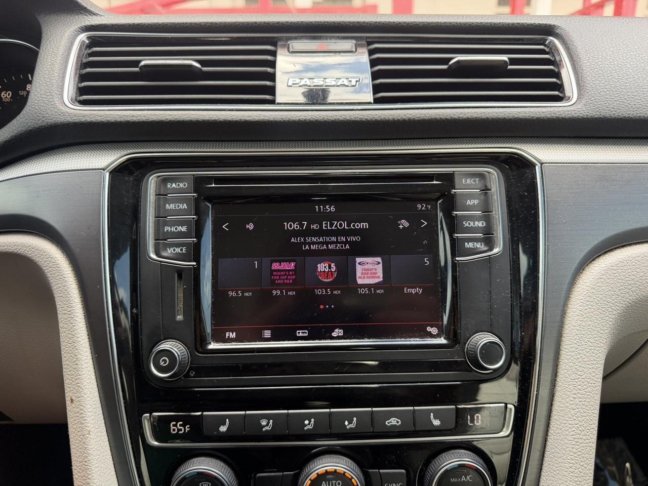 2018 Volkswagen Passat R-Line - Photo 21