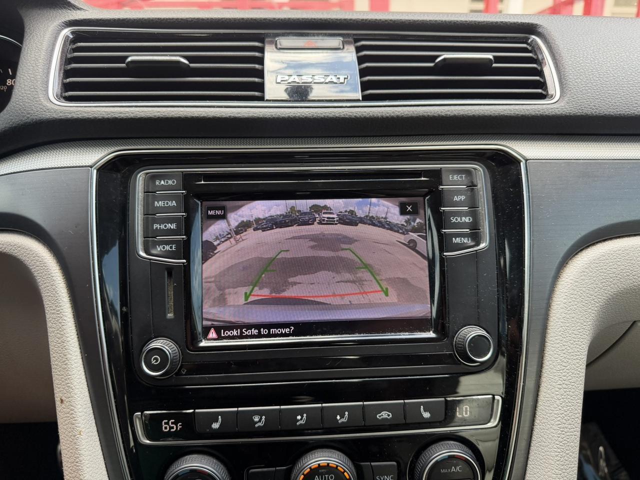 2018 Volkswagen Passat R-Line - Photo 22