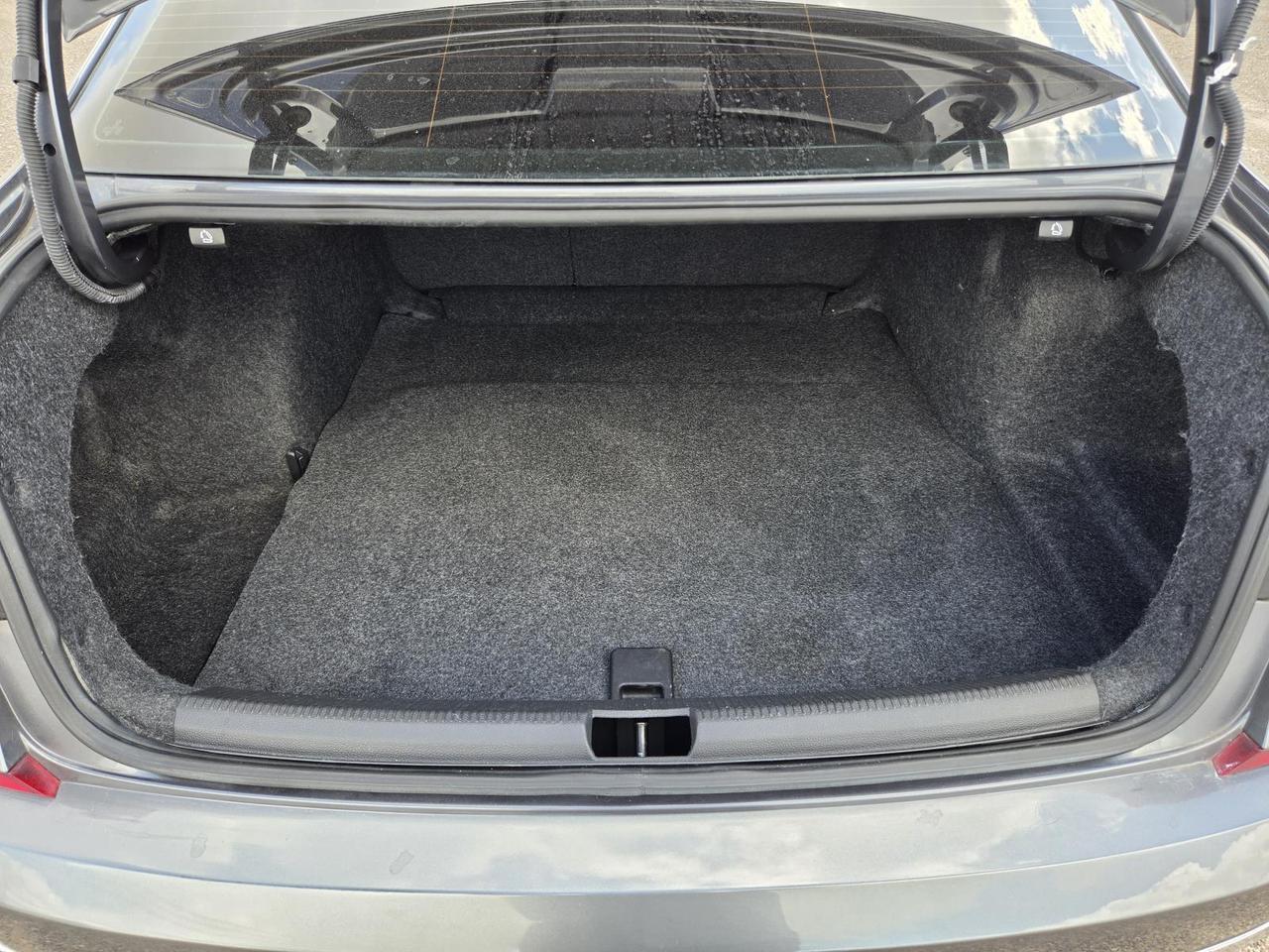 2018 Volkswagen Passat 2.0T SE Auto Beeville TX
