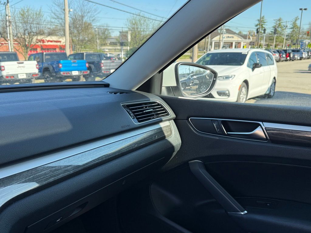 2018 Volkswagen Passat 2.0T SE Crestwood KY