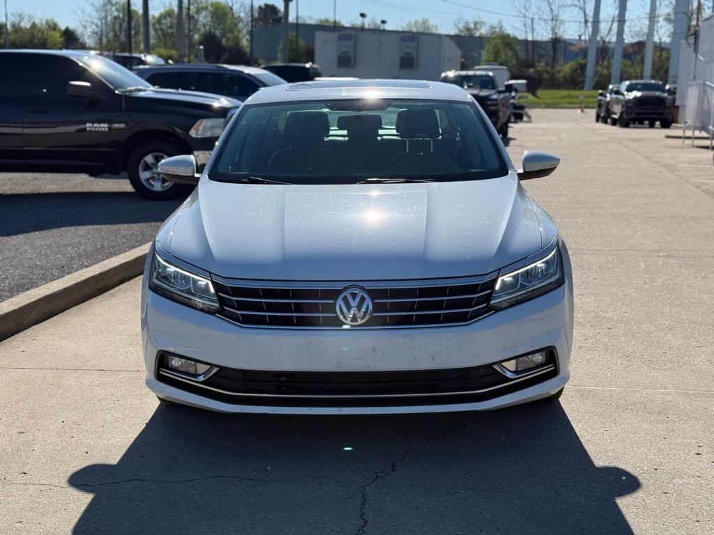 2018 Volkswagen Passat 2.0T SE