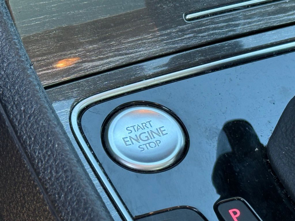 2018 Volkswagen Passat 2.0T SE Crestwood KY