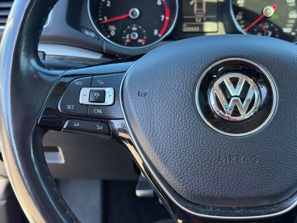 2018 Volkswagen Passat 2.0T SE Crestwood KY