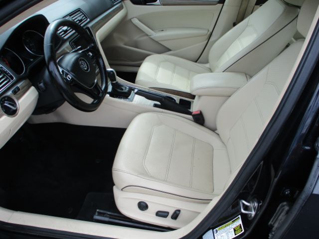 2018 Volkswagen Passat 2.0T SE Florence KY