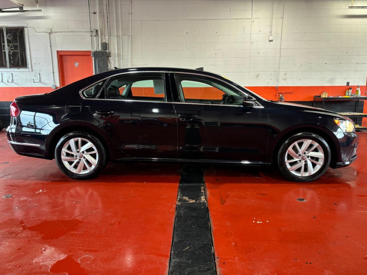 2018 Volkswagen Passat 2.0T SE