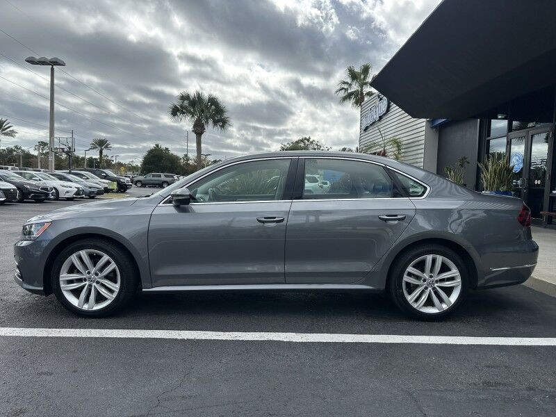 2018 Volkswagen Passat 2.0T SE