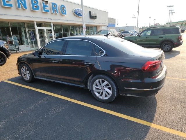 2018 Volkswagen Passat 2.0T SE