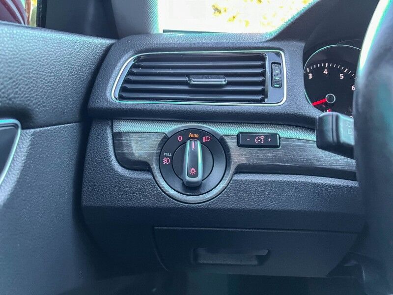 2018 Volkswagen Passat 2.0T SE Wilmington NC