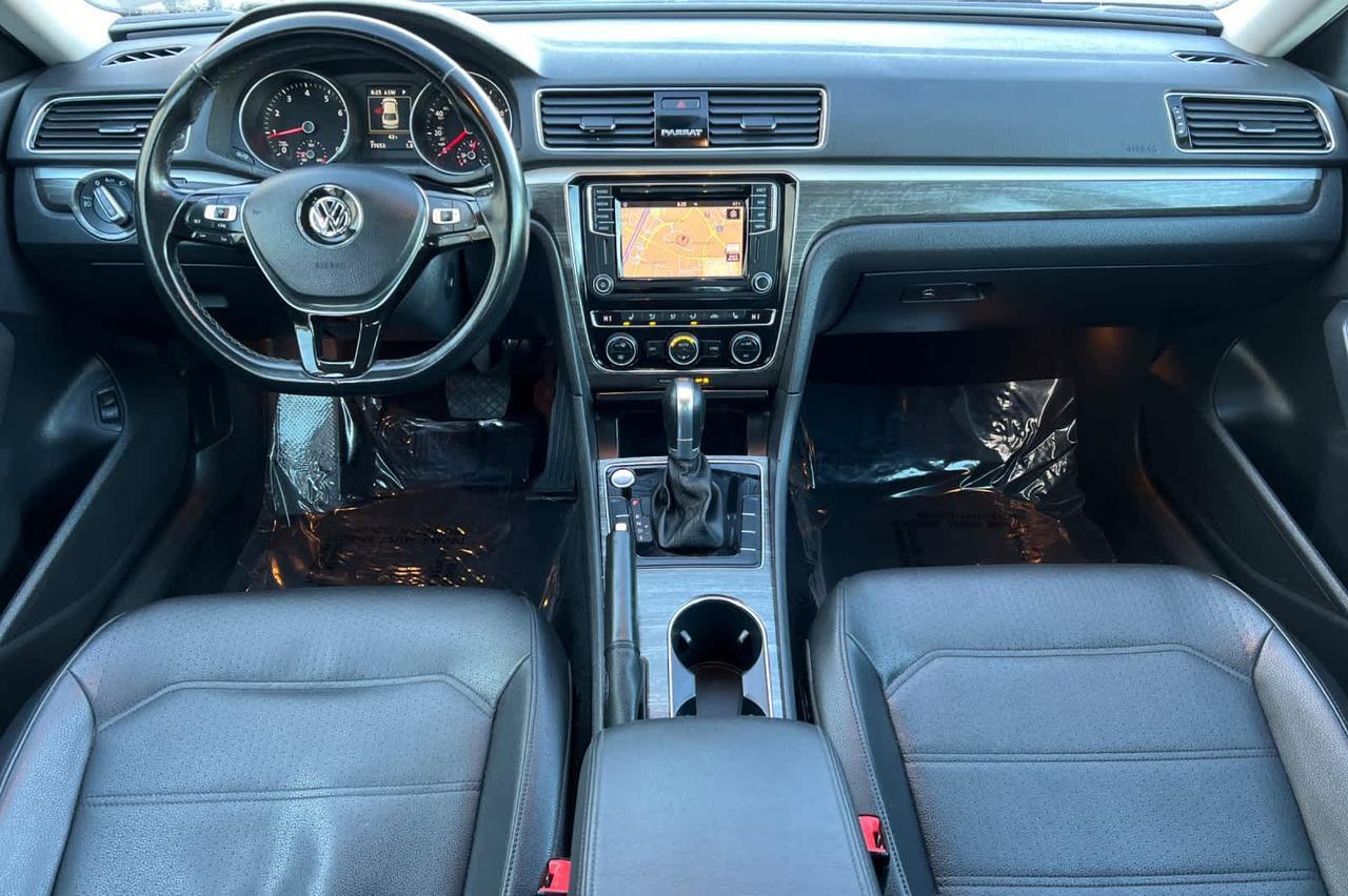 2018 Volkswagen Passat 2.0T SE w/Technology
