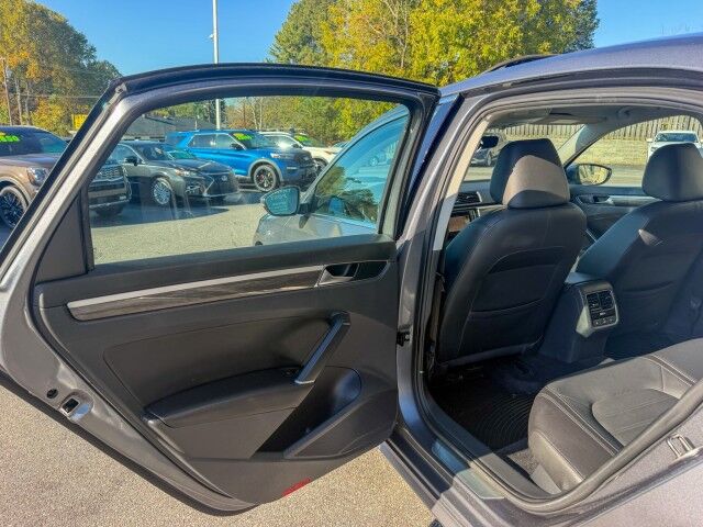 2018 Volkswagen Passat 2.0T SEL Premium Conover NC