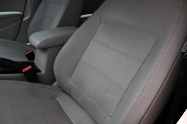 2018 Volkswagen Passat R-LINE Melbourne FL