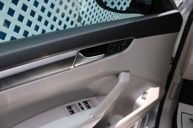 2018 Volkswagen Passat R-LINE Melbourne FL