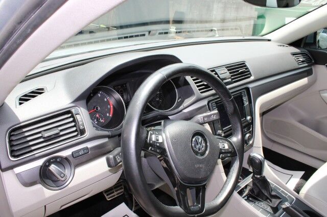 2018 Volkswagen Passat R-LINE R-Line Melbourne FL