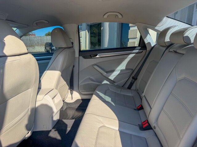 2018 Volkswagen Passat R-Line Conover NC