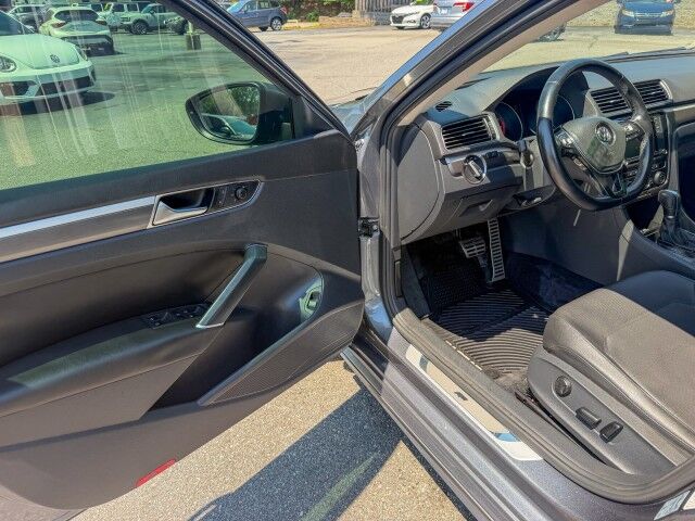 2018 Volkswagen Passat R-Line Conover NC
