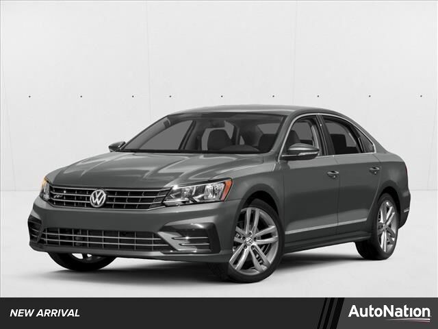 2018 Volkswagen Passat R-Line