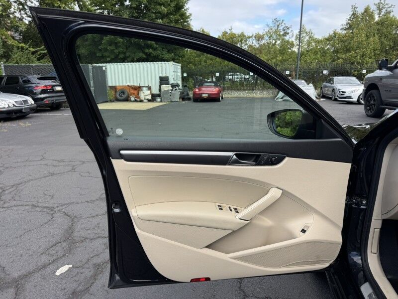 2018 Volkswagen Passat R-Line Willow Grove PA