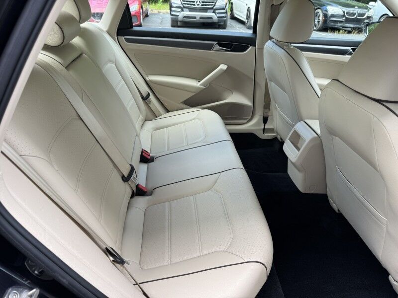 2018 Volkswagen Passat R-Line Willow Grove PA