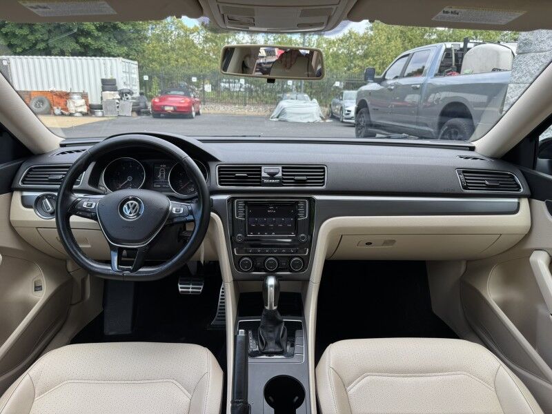 2018 Volkswagen Passat R-Line Willow Grove PA