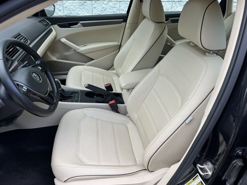2018 Volkswagen Passat R-Line Willow Grove PA